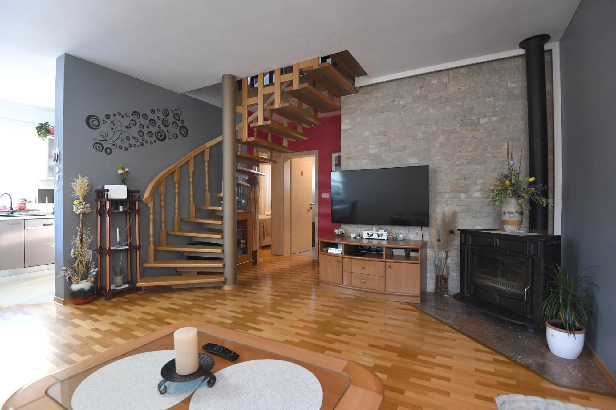 Villa Tinov Dvor Brisevo Εξωτερικό φωτογραφία